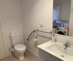 BTV126 Bathroom (002)